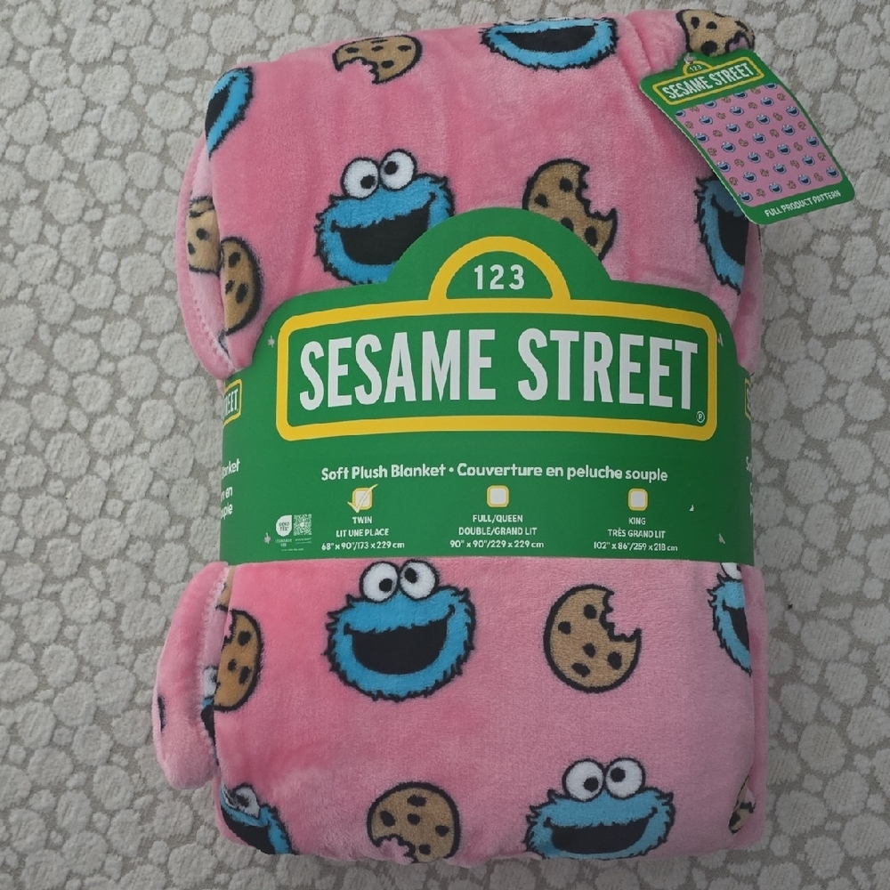 Sesame Street Pink Cookie Monster Plush Blanket